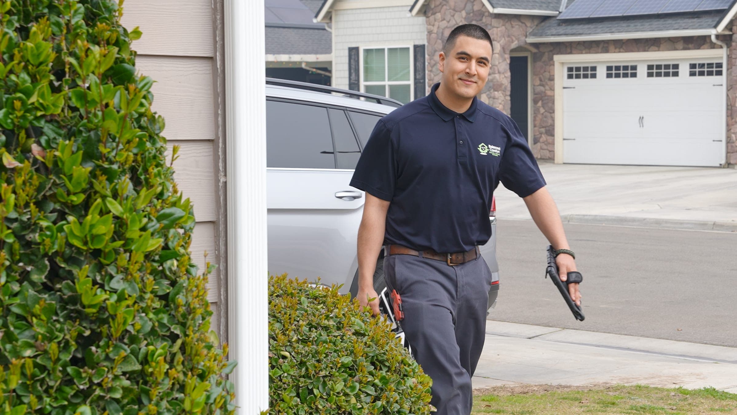 Balanced Comfort technician arriving at a foothill home in Mariposa